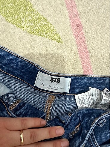 36 Beden Stradivarius şort