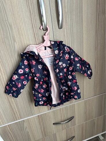 Primark kız bebek yağmurluk