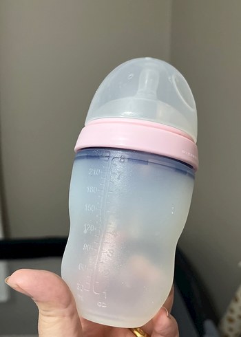 Comotomo Pembe Bebek Biberonu - Görsel 2