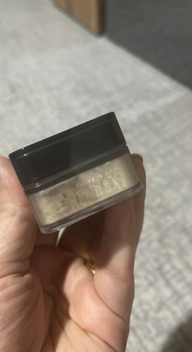 Huda Beauty pound cake pudra - Görsel 3