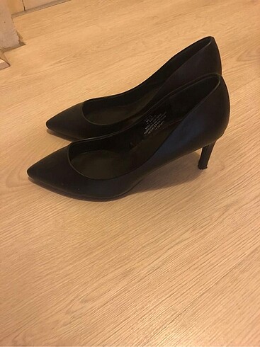 H&M Hm siyah topuklu ayakkabı