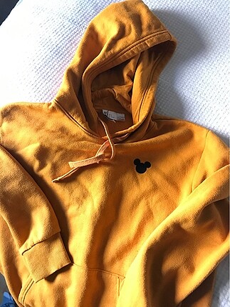 h&m mickey mouse sweatshirt