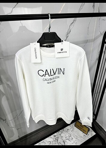 Calvin Klein QR kodlu sweatshirt 