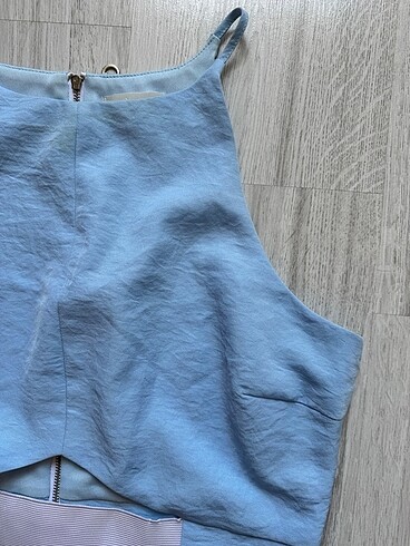 universal Beden Twist crop bluz