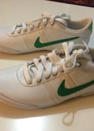 36 Beden Nike Ayakkabı