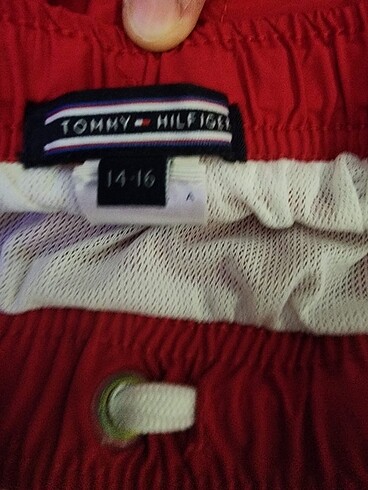 15-16 Yaş Beden Tommy Hilfiger mayo şort