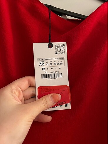 xs Beden Zara Kırmızı Elbise