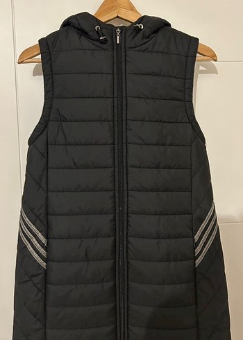 Siyah Fermuarlı Kadın Kapüşonlu Yelek - Görsel 2