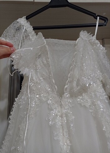 Straplez / Askılı İşlemeli Gelinlik  - Görsel 8