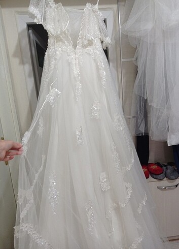 Straplez / Askılı İşlemeli Gelinlik  - Görsel 9