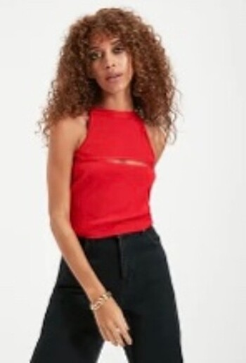 Trendyol & Milla Cut out triko bluz