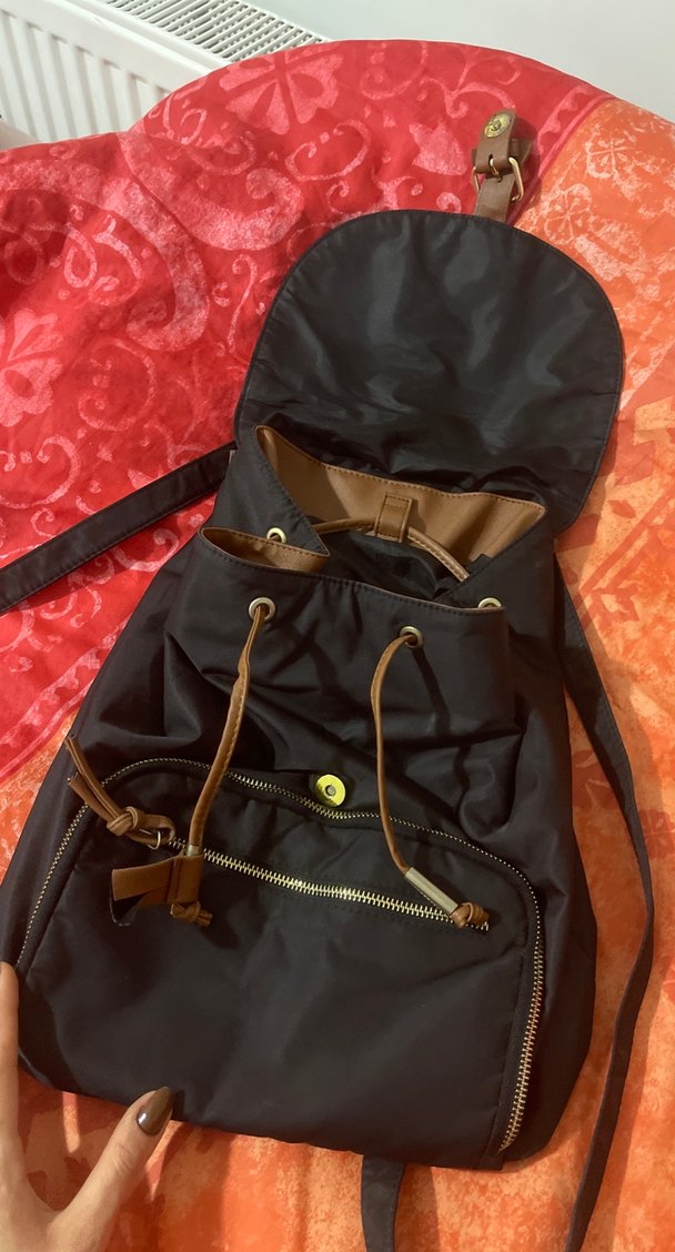 Kadın Siyah Deri Tokalı Sırt Çantası - Görsel 2