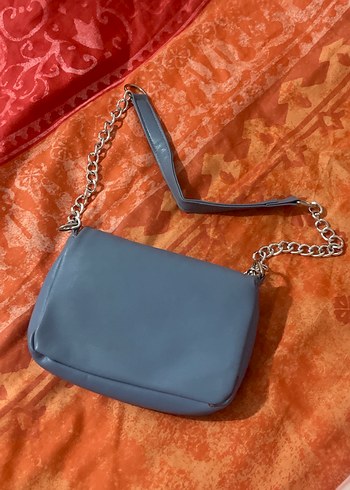 Zincir Detaylı Mavi Deri Kadın Çanta - Görsel 3