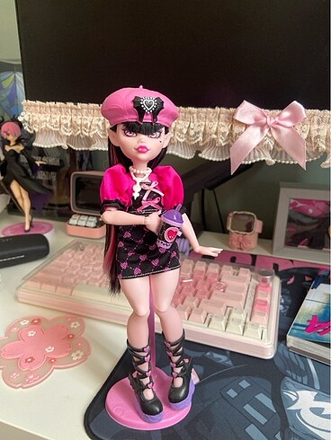 Monster High G3 Skulltimate Secrets Draculaura