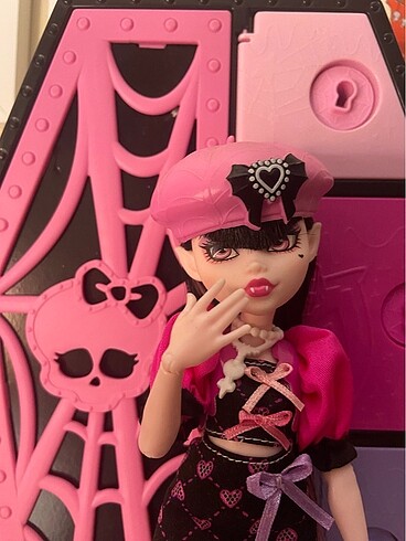 Beden G3 Skulltimate Secrets Draculaura