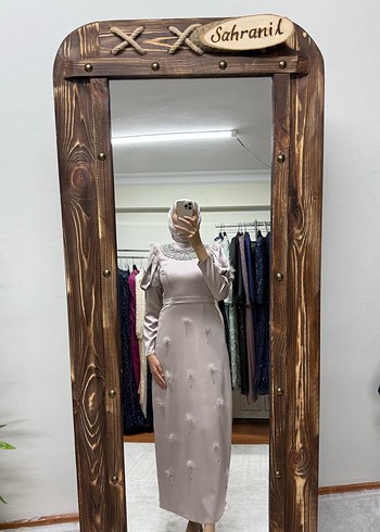 Saten tüy detaylı kalem  Elbise - Görsel 4