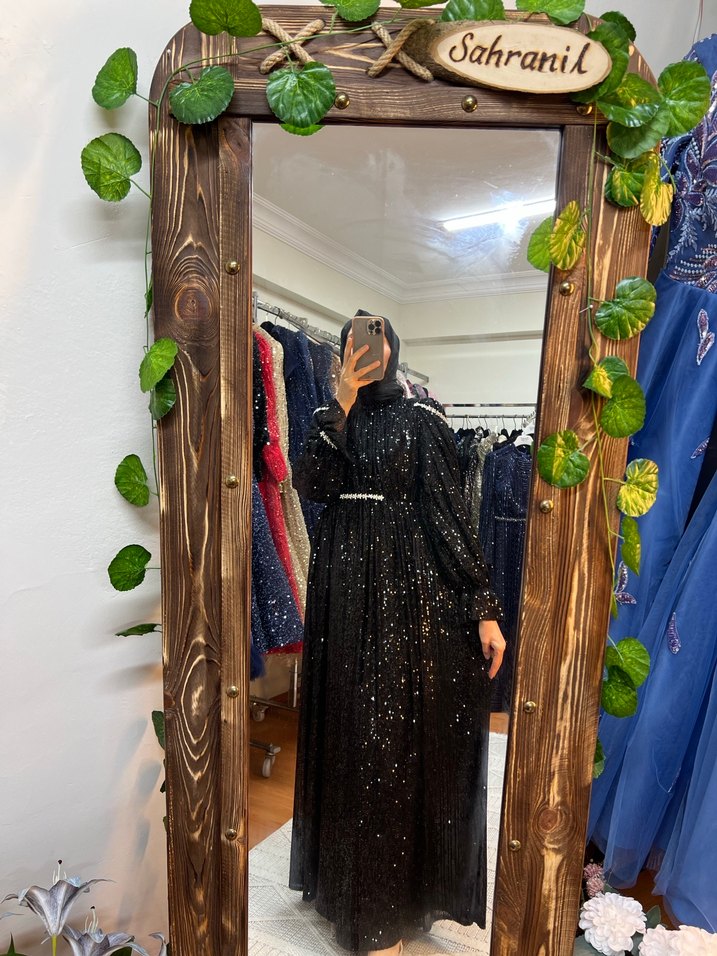 Uzun Siyah Payetli Tesettür Abiye Elbise - Görsel 4