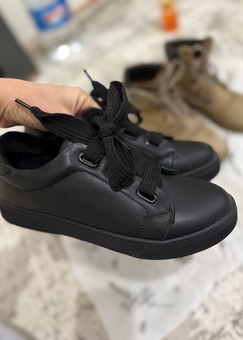 Siyah Bağcıklı Kadın Spor Ayakkabı - Görsel 2