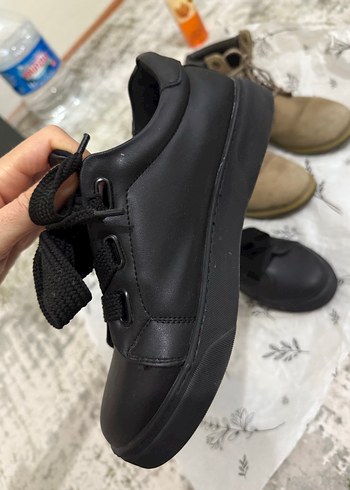 Siyah Bağcıklı Kadın Spor Ayakkabı - Görsel 5