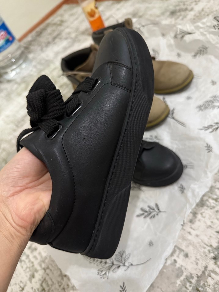 Siyah Bağcıklı Kadın Spor Ayakkabı - Görsel 3