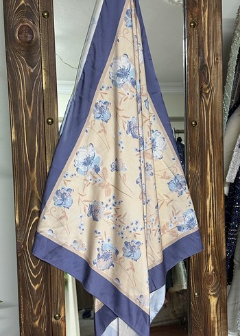 Desenli şal fular - Görsel 3