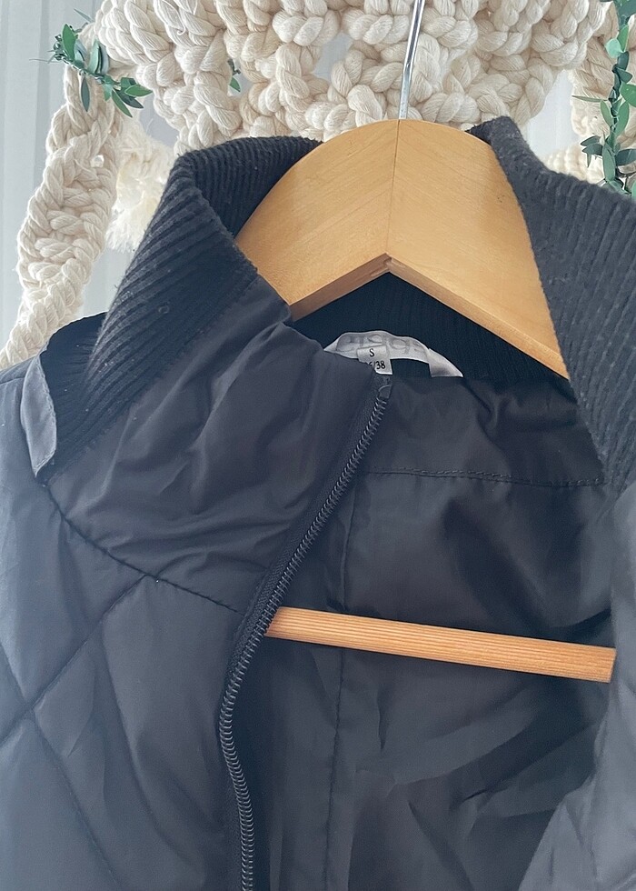 Siyah şişme yelek - Görsel 3