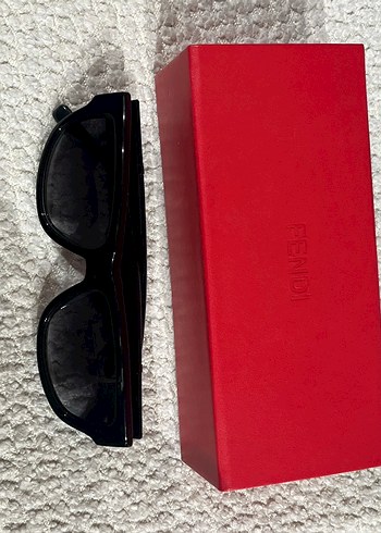 Parlak Siyah Erkek Gözlüğü - Görsel 4