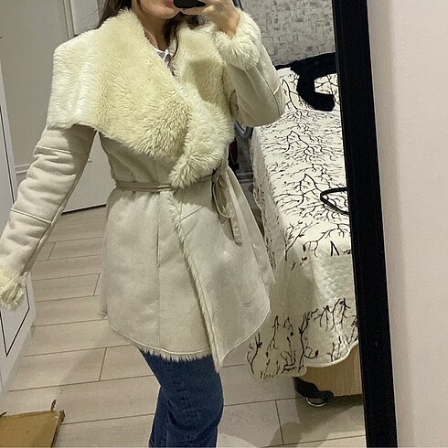 Bershka kürklü kaban