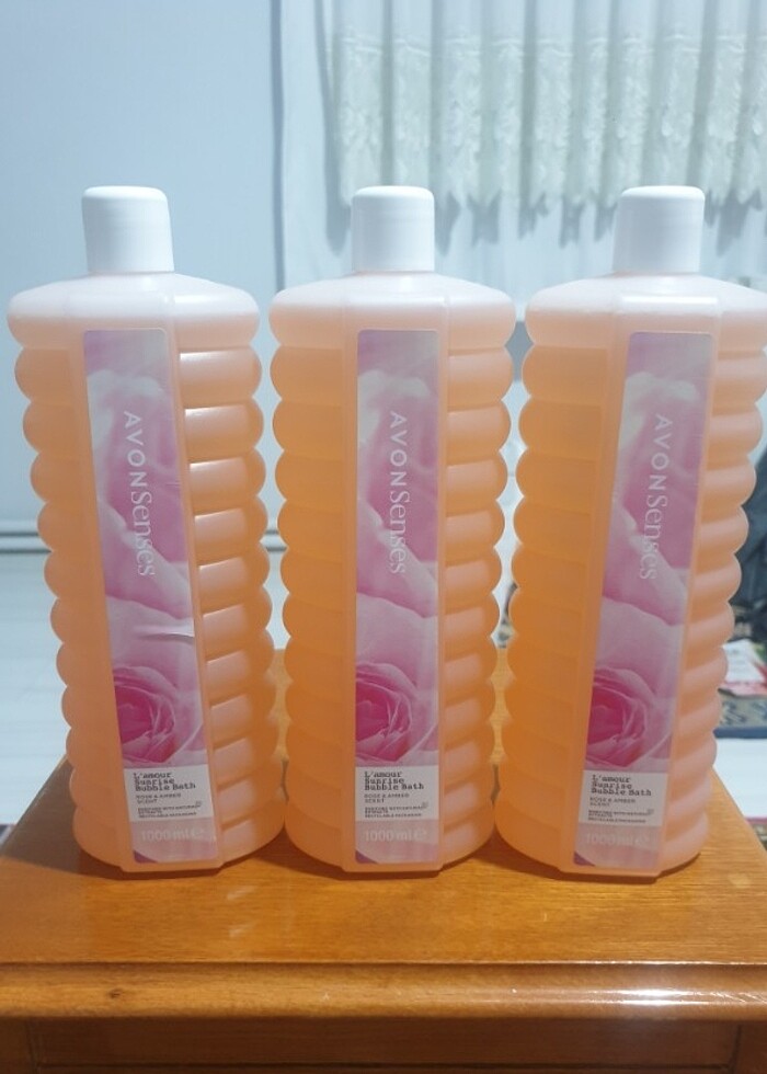 AVON BANYO KÖPÜKLERi 1 LİTRE - Görsel 2