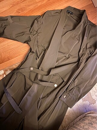 Nocturne Trenchcoat