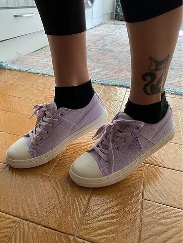Guess Bağcıklı spor ayakkabı