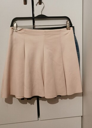 Bershka pileli etek