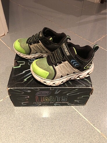 24 Beden Sketchers erkek çocuk spor ayakkabı