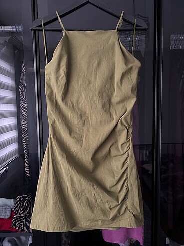 Bershka Elbise