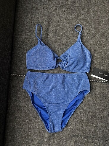 42 Beden Saks mavisi simli bikini takımı