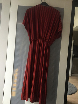 bordo gecisli elbise