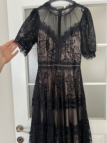 Alice & Olivia Elbise