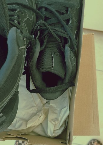 36 Beden siyah Renk orjinal nike defosuz