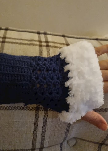 Beyaz Kürklü Örgü Eldiven - Görsel 5