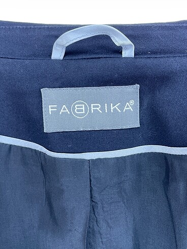 42 Beden lacivert Renk Fabrika Blazer %70 İndirimli.