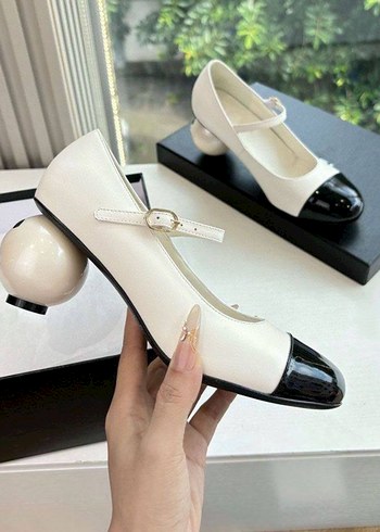 Beyaz Tokalı Topuklu Kadın Ayakkabı - Görsel 3