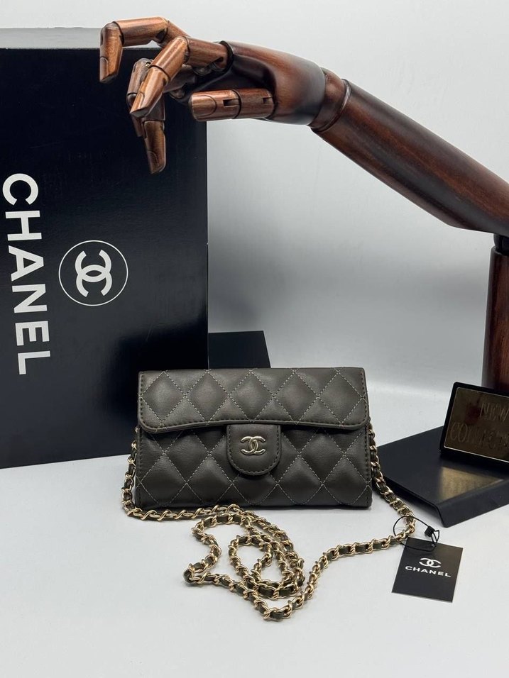 Zincir Detaylı Altın Rengi Deri Kadın Çanta - Görsel 3