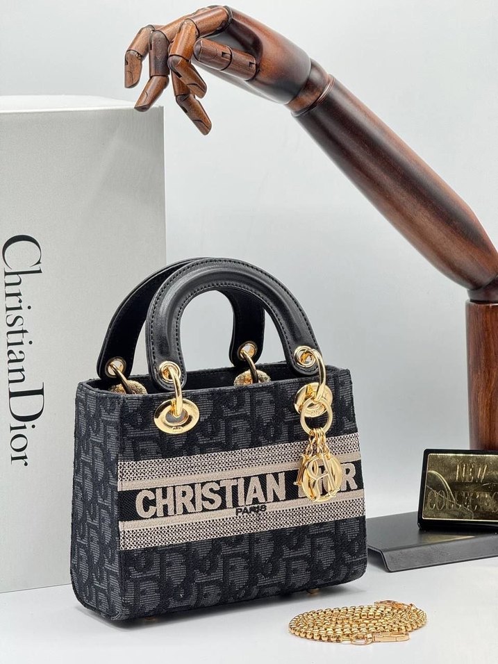 Zincir Detaylı Siyah Kadın Çanta - Görsel 2