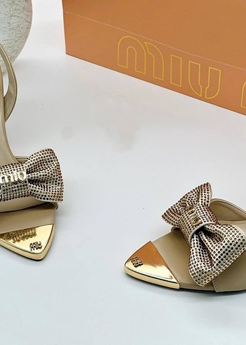  Miu Miu Yeni Sezon - İkonik Şıklık  - Görsel 2