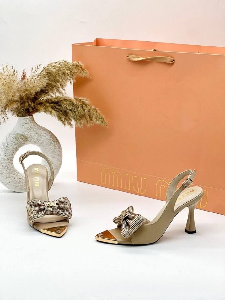  Miu Miu Yeni Sezon - İkonik Şıklık  - Görsel 3