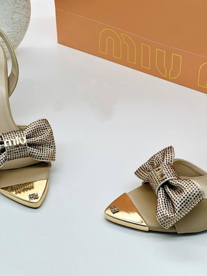  Miu Miu Yeni Sezon - İkonik Şıklık  - Görsel 2