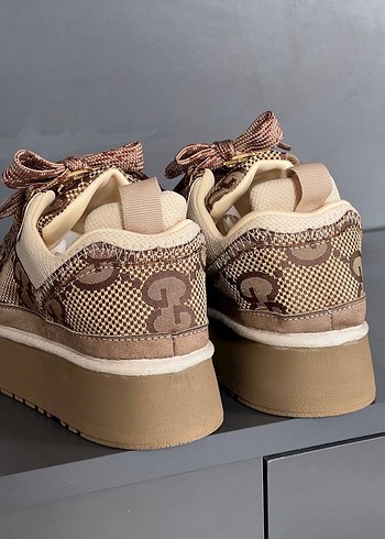 Pembe spor ayakabı - Görsel 5