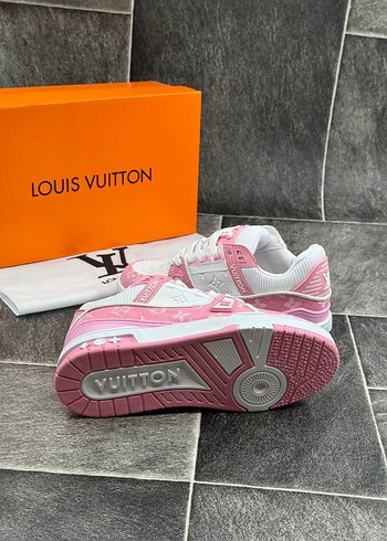 Pembe spor ayakabı - Görsel 3