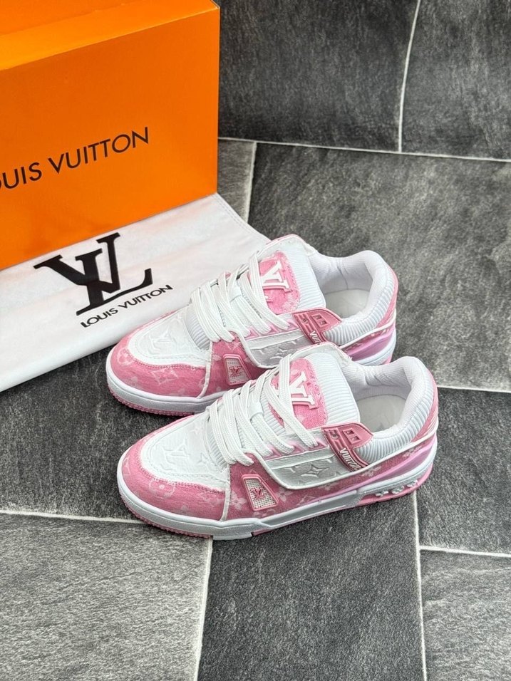 Pembe spor ayakabı - Görsel 2