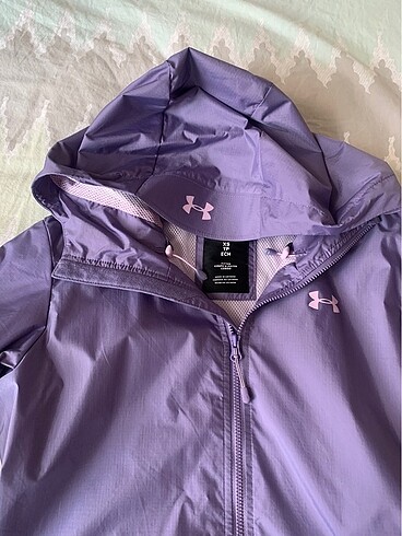 Underarmour yağmurluk rüzgarlık
